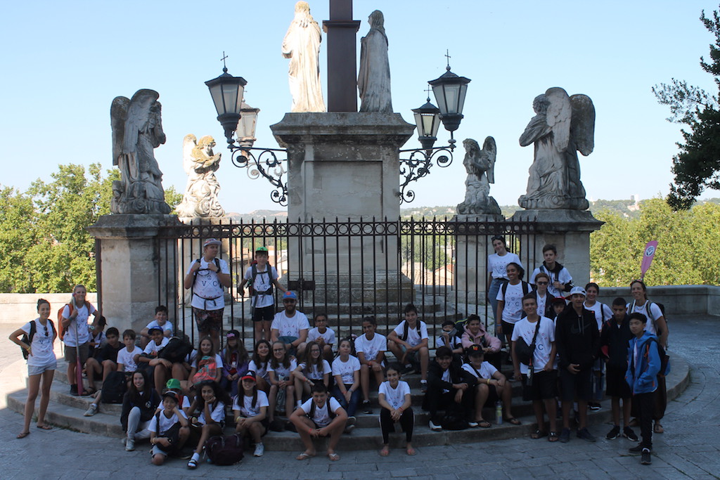 Village Camps International Summer Camp Ard&egrave;che, France 2019-07-26 https://www.villagecamps.com/journals_admin/images/2229-4786-Avignon8 copy.jpg